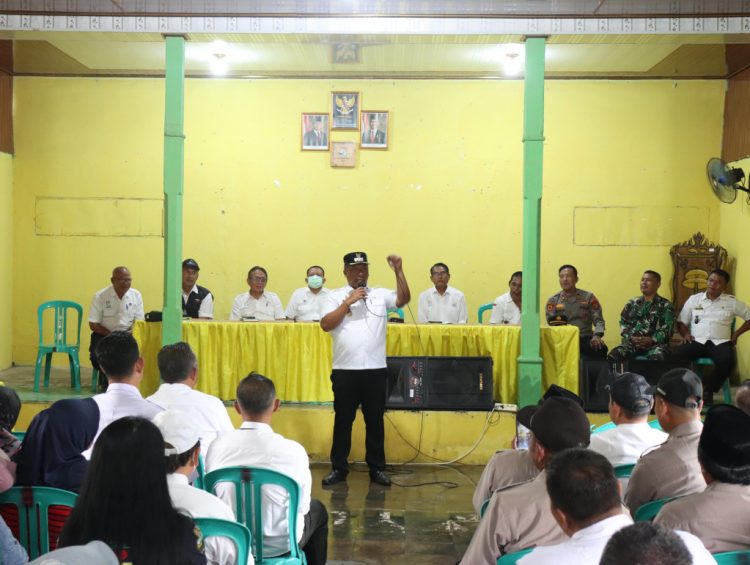 Wabup Lampung Tengah Hadiri Sosialisasi Ketenagakerjaan Tebang Tebu PT Sugar Group Companies