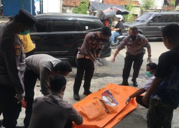 Pria Diduga ODGJ Ditemukan Meninggal di Depan Toko Elektronik Pringsewu