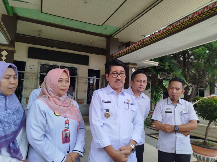 Bupati Lampung Utara Sidak Dinas Kesehatan: Tinjau Kesiapan Program Kesehatan Gratis untuk Masyarakat