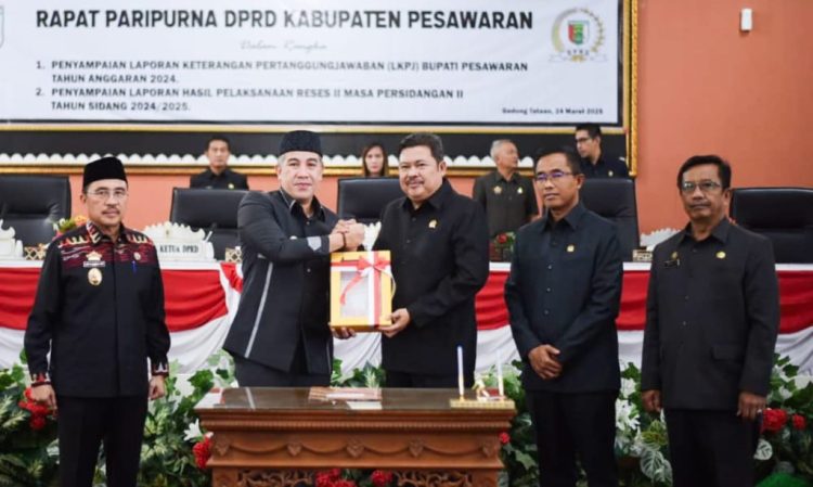 Bupati Pesawaran Paparkan LKPJ 2024 dalam Rapat Paripurna DPRD