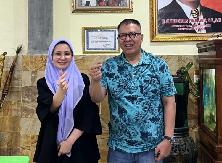 Nanda Indira Silaturahmi ke Tokoh Pendiri Kabupaten Pesawaran, Minta Nasihat dan Dukungan