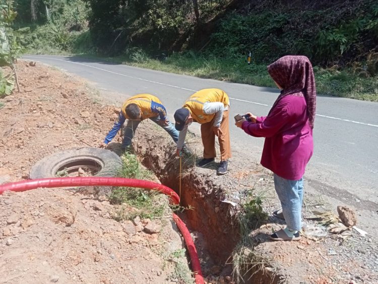 Pembangunan Kabel Bawah Tanah PLN di Pesawaran Dihentikan, Belum Kantongi Izin Pemprov