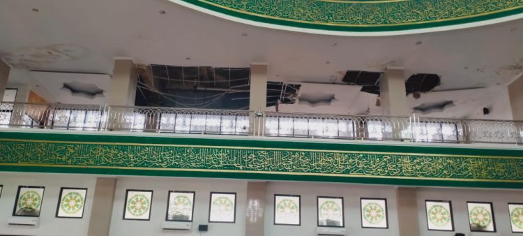 Masjid Asma’ul Husna Islamic Center Pringsewu Butuh Pembenahan Serius, Plafon Bolong dan Kolam Mengering