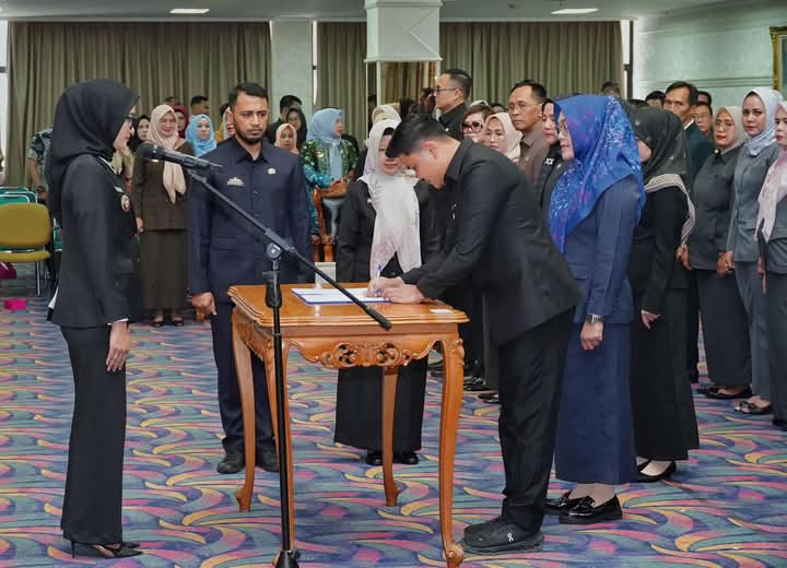 Wakil Gubernur Lampung Lantik Pejabat Administrator dan Pengawas Baru