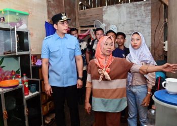 Bupati Egi Salurkan Bantuan RTLH, Wujudkan Hunian Layak untuk Warga Sidodadi Asri