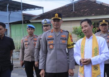 Kapolres Metro Tinjau Pengamanan Perayaan Hari Waisak di Vihara Budha Darma Diva