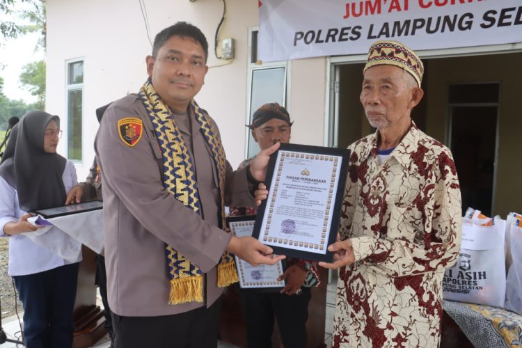 Warga Way Sulan Harapkan Kenaikan Status Pos Polisi Jadi Polsubsektor, Kapolres Lamsel Serap Aspirasi dan Beri Penghargaan