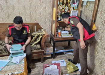 Gerebek Dugaan Korupsi Bimtek, Kejari Pringsewu Geledah Tiga Lokasi dan Sita Dokumen Penting
