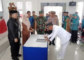 Supendi Resmi Dilantik sebagai Pj Kepala Desa Bangunan, Camat Palas Harap Sinergi Masyarakat Terus Terjaga