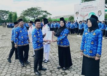 Bupati Pringsewu Serahkan SK 97 CPNS: ASN Muda Didorong Jadi Motor Pelayanan Publik