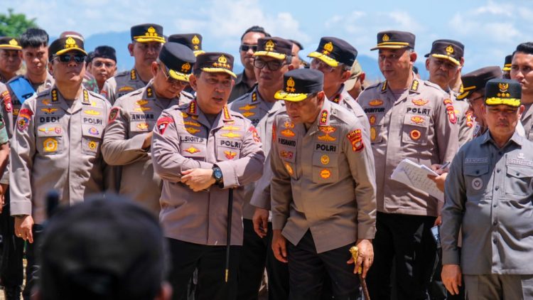 Jelang Panen Raya, Kapolri Tinjau Langsung Lokasi Jagung Strategis di Kalbar