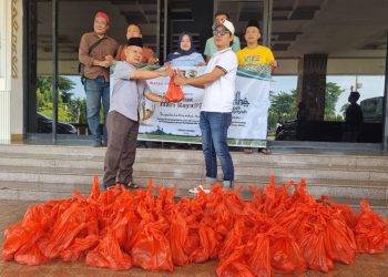 IJP Lampung Salurkan 150 Paket Qurban Bantuan Gubernur untuk Jurnalis dan Warga Sekitar
