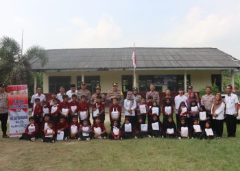 Polri Peduli Pendidikan: Semangat Bhayangkara Hadir di Pelosok Gunung Botol