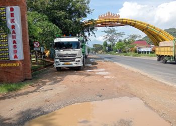 Bahu Jalan Rest Area Wates Rusak Parah, Perlu Perhatian Serius Demi Wajah Pringsewu