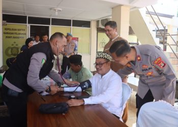 Khitanan Massal Bhayangkara: 100 Senyum Anak Sambut Pengabdian Polri di Hari Bhayangkara ke-79