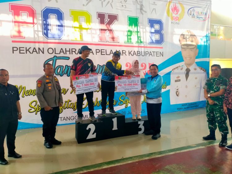 Pekan Olahraga Pelajar Tanggamus 2025 Resmi Ditutup, Sekda: Lahirkan Wildan-Wildan Baru!