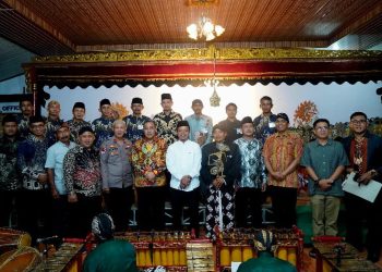 Bupati Pringsewu Hadiri Bersih Desa Podomoro, Wayang Kulit Semalam Suntuk Jadi Puncak Perayaan