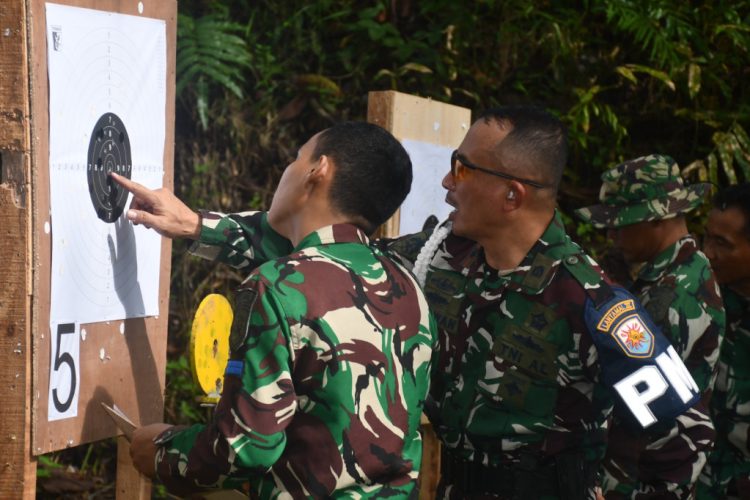 Lanal Lampung Asah Ketajaman Prajurit Lewat Latihan Menembak Rutin