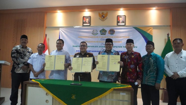 Tiga Lembaga Resmi Bentuk Tim Terpadu Sertifikasi Tanah Wakaf di Pringsewu