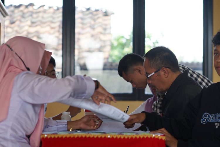 Sekolah Siger dan Penerobosan Aturan: Minim Pendaftar, Banyak Pertanyaan