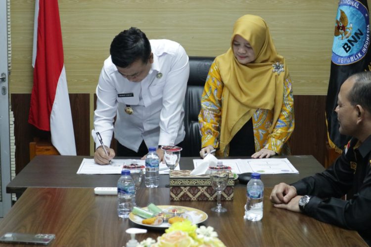 BNNK Lampung Selatan Tandatangani PKS Strategis Bersama Granat dan Universitas Muhammadiyah Kalianda
