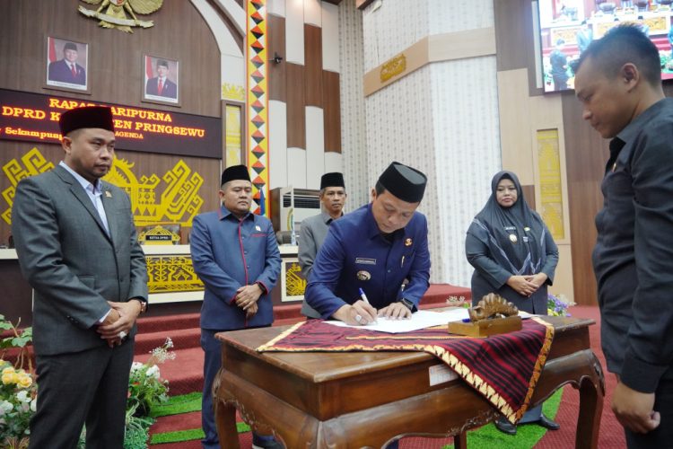 Perda Pembentukan Dua Pekon Baru dan RPJMD 2025–2029 Resmi Disahkan DPRD Pringsewu