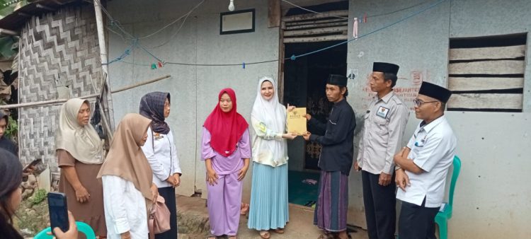Program BERKAT: Warga Pesawaran Terima Bantuan Bedah Rumah Layak Sehat dari BAZNAS