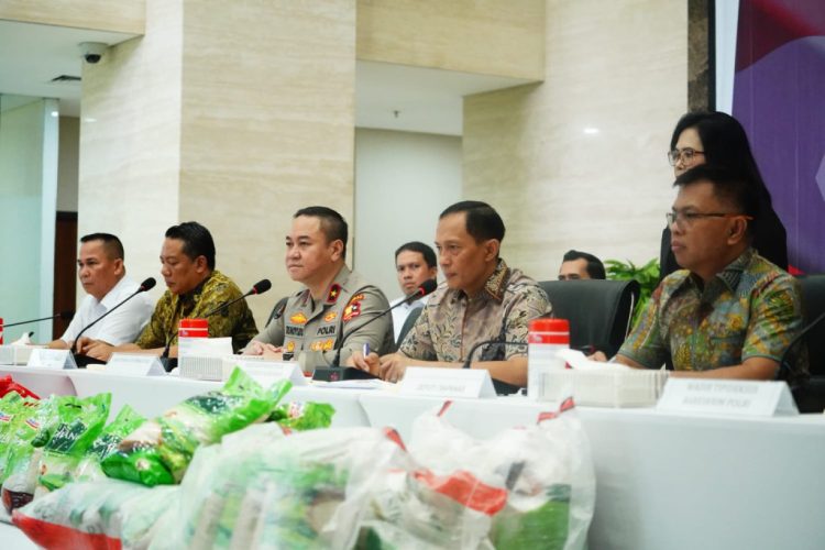 Polri Tetapkan Tiga Pejabat PT FS Sebagai Tersangka Kasus Beras Tak Sesuai SNI: Dugaan Pemalsuan Mutu dan Pencucian Uang