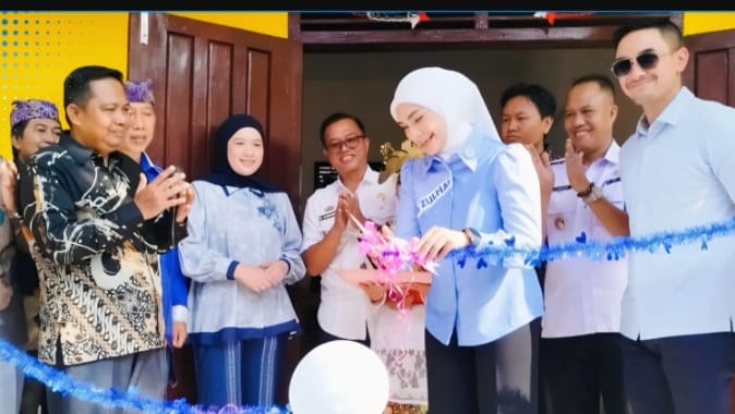 Putri Zulkifli Hasan Resmikan Renovasi Ruang Kelas SMP Muhammadiyah Rajabasa: Bukti Komitmen untuk Pendidikan Daerah