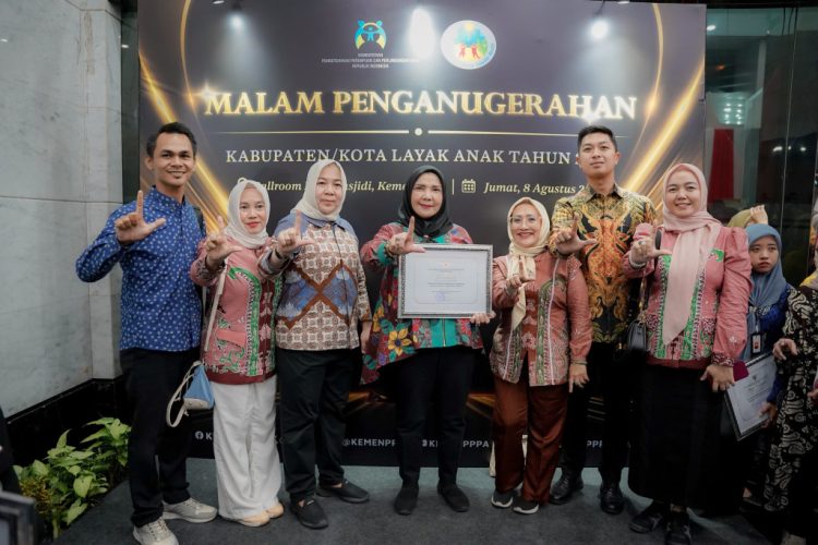 Pemkot Bandar Lampung Kembali Raih Penghargaan Kota Layak Anak 2025 Kategori Nindya