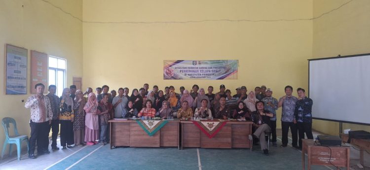 BPN Kabupaten Pringsewu Berikan Edukasi Penting bagi Petani Kelapa Sawit untuk Pengelolaan Lahan yang Berkelanjutan
