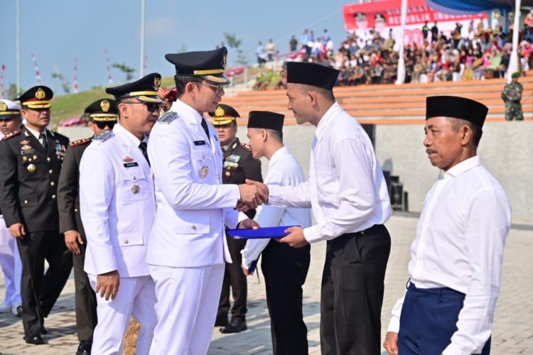 Menara Siger Jadi Saksi Sejarah, Lampung Selatan Gelar Upacara HUT RI ke-80 Pertama Kali di Ikon Gerbang Sumatera