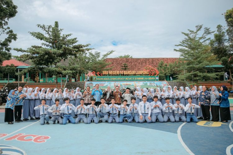 Literasi Digital Guru di Lampung Diperkuat Lewat Program AI Goes to School