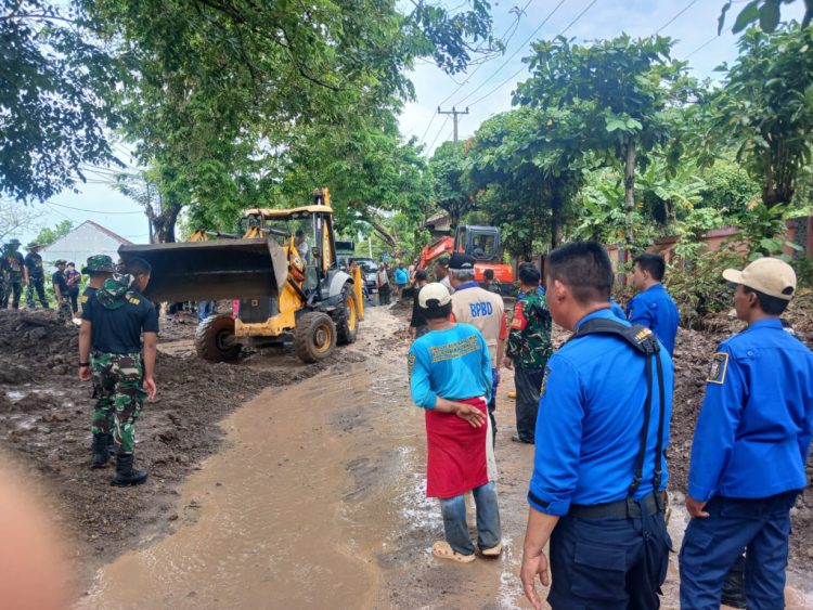 Walikota Bandar Lampung Gerak Cepat, Siapkan Bantuan dan Penanganan Korban Longsor di Pesawaran