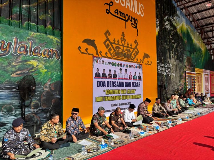 Doa Bersama dan Ikrar Komitmen Way Lalaan: Tanggamus Teguhkan Persatuan untuk Indonesia
