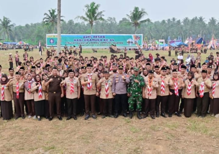 Ribuan Pramuka Padati Lapangan Desa Triharjo, Bupati Lampung Selatan Tegaskan Misi Besar di Hari Pramuka ke-64