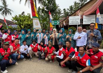 Ketua TP PKK Lampung Serahkan Bantuan di Pekon Kacapura: Dorong Kesejahteraan Keluarga dan Penanganan Stunting