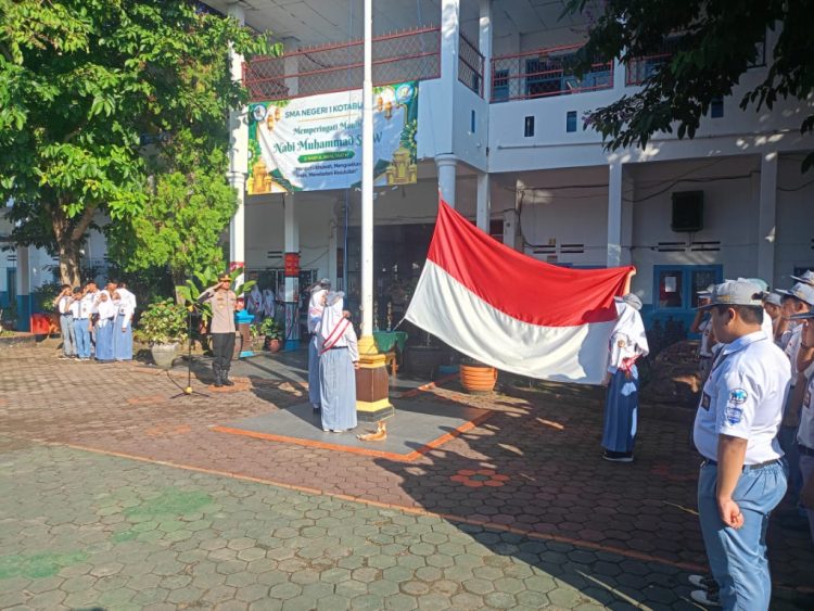 Jadi Sorotan! Kapolres Lampung Utara Jadi Pembina Upacara di SMA, Ingatkan Bahaya Kenakalan Remaja