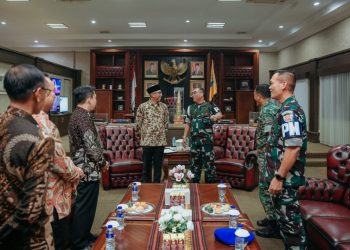 Gubernur Lampung Rahmat Mirzani Djausal Resmi Jadi Warga Kehormatan Korps Polisi Militer TNI AD, Tanda Sinergi Erat Pemda-TNI