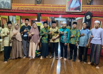 Bupati Tanggamus Lepas Kloter Pertama Jamaah Umroh Pemenang Tanggamus Color Run 2025, Doakan Kemajuan Daerah dan Keselamatan Jamaah