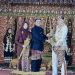 Bupati Pringsewu & Isteri Dianugerahi Gelar Adat Kerajaan Sekala Brak, Pererat Budaya dan Kekerabatan