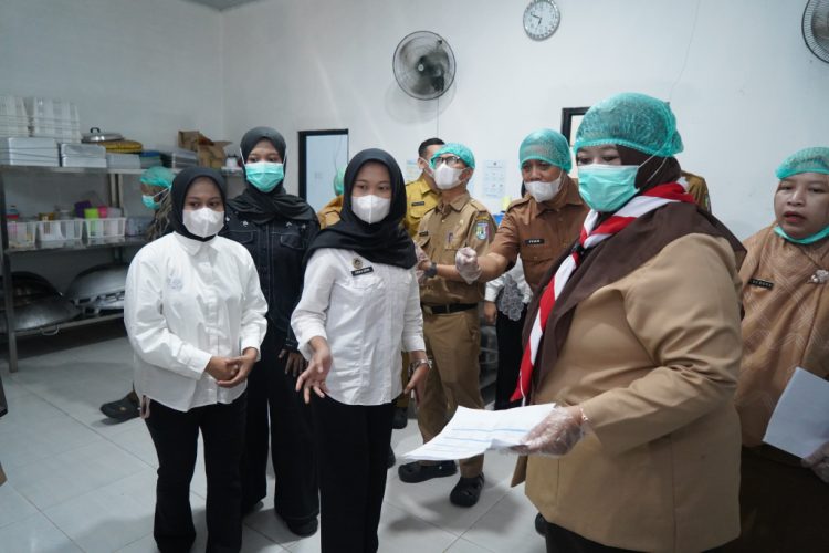Bupati Pringsewu Tinjau SPPG Pertama di Bumi Jejama Secancanan, Dukung Program Makan Bergizi Gratis Presiden Prabowo
