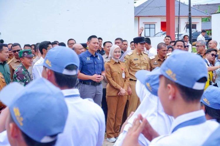 Menko AHY dan Wagub Lampung Jihan Nurlela Tinjau SRMA 32 Lampung Selatan, Pastikan Fasilitas Pendidikan Siap dan Berkualitas