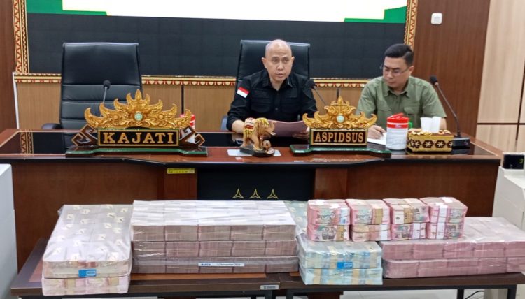 Publik Lampung Menanti Kejelasan Kejati Soal Dana PI 10% PT LEB, Tiga Direksi Masih Ditahan