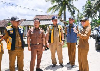 Ruas Jalan Kota Dalom–Baturaja di Pesawaran Segera Ditangani, Pemkab Janjikan Perbaikan Permanen 2026