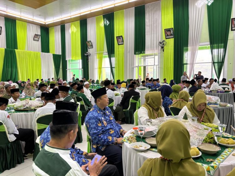 Wakil Bupati Tanggamus Buka Resepsi Hari Santri Nasional 2025, Semarakkan Spirit Keislaman dan Persatuan