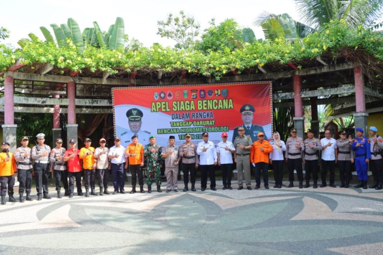 Polres Tanggamus Bersama BMKG dan Basarnas Gelar Simulasi Besar Tanggap Bencana di Pantai Muara Indah