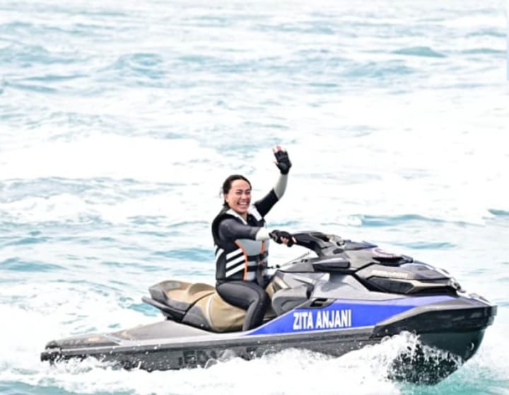 Jetski Guncang Selat Sunda! Zita Anjani & Verrel Bramasta Buka Lamsel Fest 2025 dengan Aksi Paling Spektakuler Sepanjang Sejarah