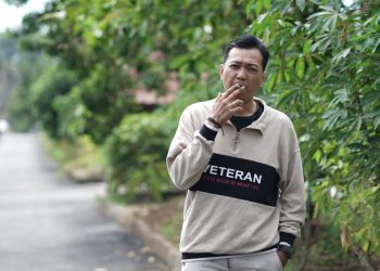 Puisi “Malam Menyulam Perpisahan” Bikin Pembaca Baper Maksimal: Kenapa Karya Muhammad Alfariezie Begitu Mengguncang Ruang Psikis Anak Muda?