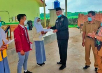 I Komang Koheri dan Mimpi Lampung Tengah Terang di Tengah Krisis Literasi